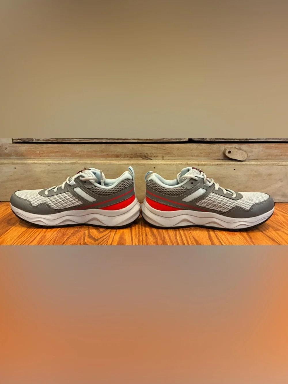 Columbia Women’s Waterproof Trail Sneakers Gray Red Mesh Hiking Shoes Size 8.5 - Picture 5 of 11